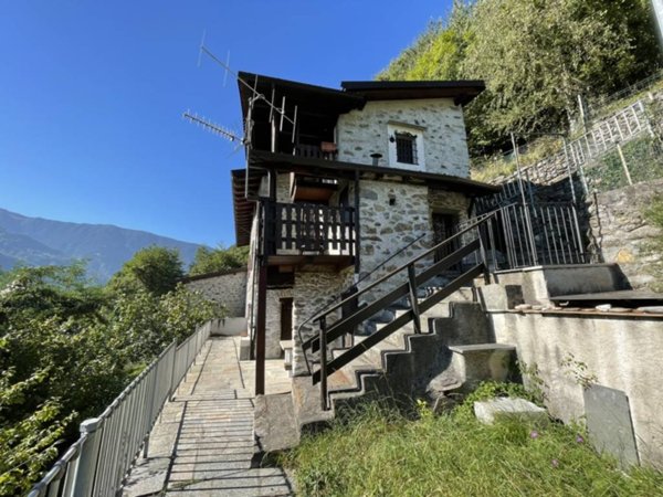 casa indipendente in vendita ad Ardenno