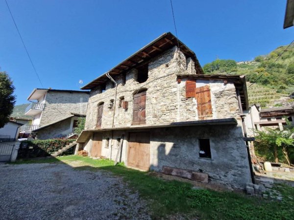 casa indipendente in vendita ad Ardenno in zona Pilasco