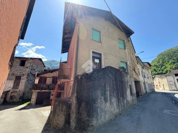 appartamento in vendita ad Ardenno