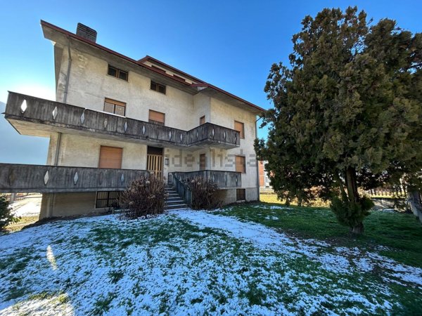 appartamento in vendita ad Ardenno in zona Gaggio