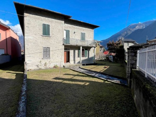 appartamento in vendita ad Ardenno in zona Masino