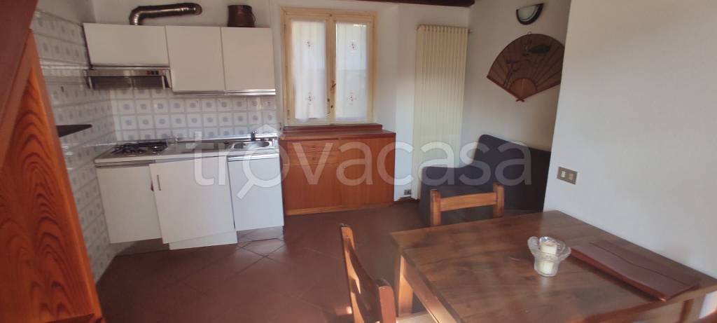 appartamento in vendita ad Ardenno in zona Gaggio