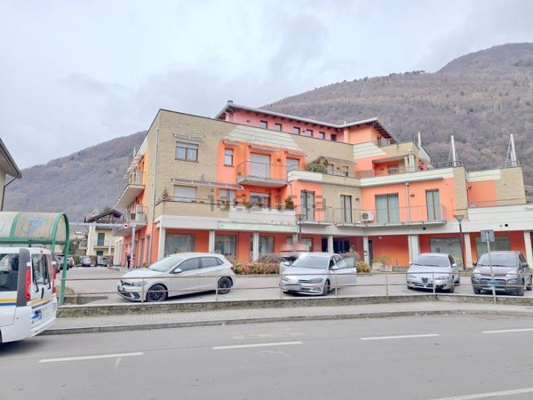 appartamento in vendita ad Ardenno in zona Gaggio