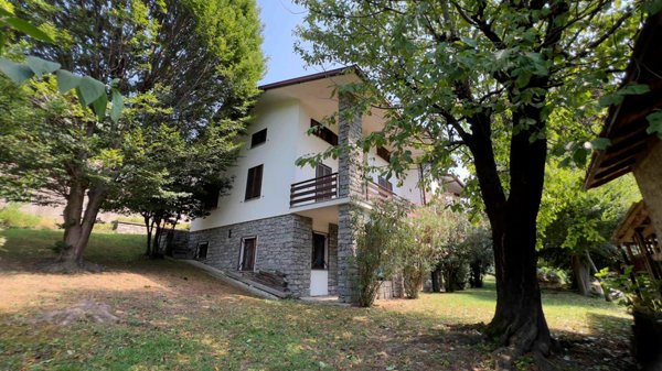 casa indipendente in vendita ad Ardenno in zona Masino