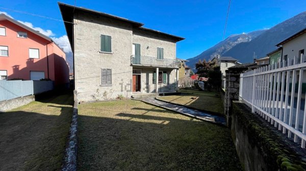 appartamento in vendita ad Ardenno in zona Masino