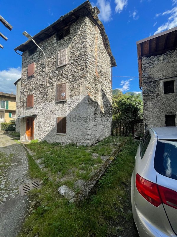 casa indipendente in vendita ad Ardenno