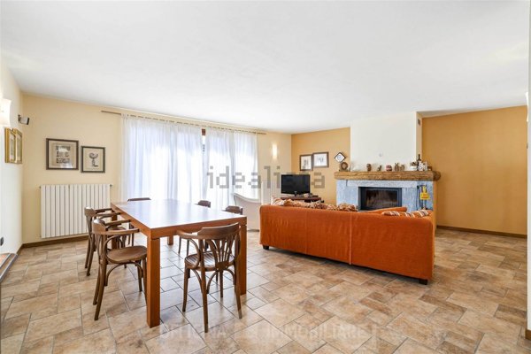 casa indipendente in vendita ad Ardenno in zona Biolo