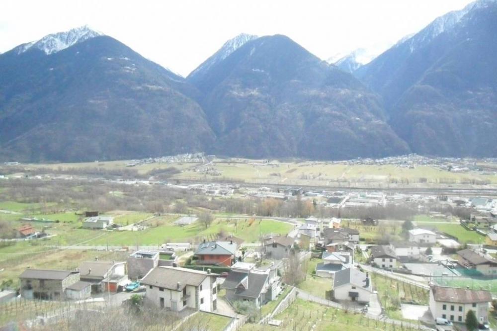 appartamento in vendita a Berbenno di Valtellina in zona Polaggia