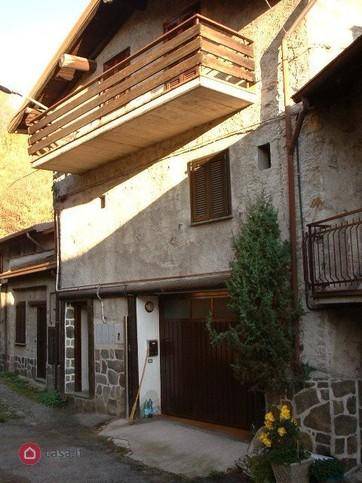 appartamento in vendita a Berbenno di Valtellina in zona Prato Maslino
