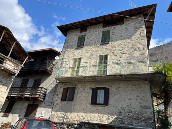 casa indipendente in vendita a Berbenno di Valtellina in zona Monastero