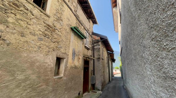 casa indipendente in vendita a Berbenno di Valtellina