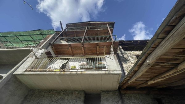 appartamento in vendita a Berbenno di Valtellina in zona Regoledo