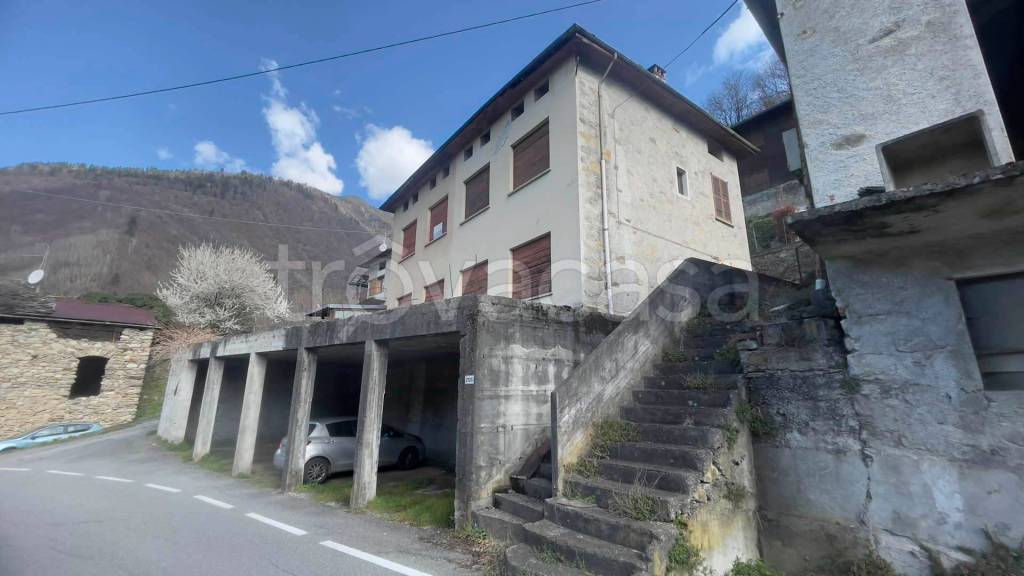 casa indipendente in vendita a Berbenno di Valtellina in zona Maroggia
