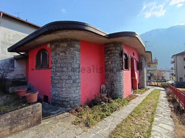 casa indipendente in vendita a Berbenno di Valtellina