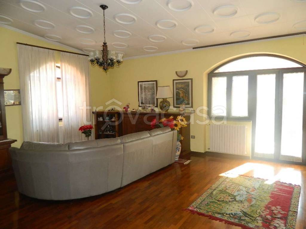 casa indipendente in vendita a Berbenno di Valtellina