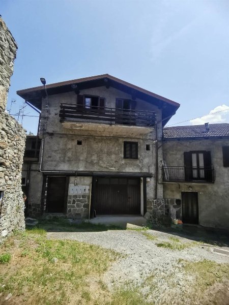 mansarda in vendita a Berbenno di Valtellina in zona Regoledo