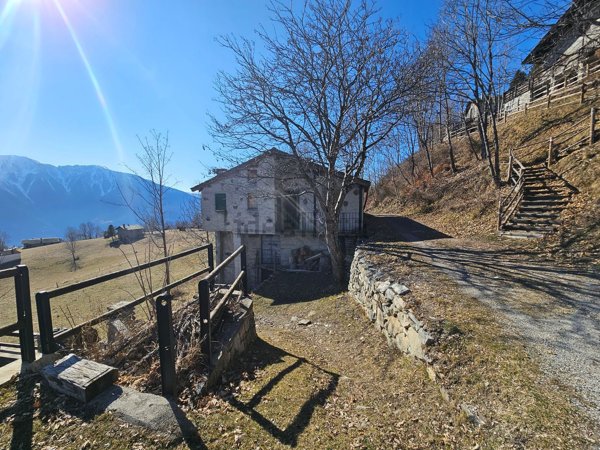 quadrivano in vendita a Berbenno di Valtellina in zona Polaggia