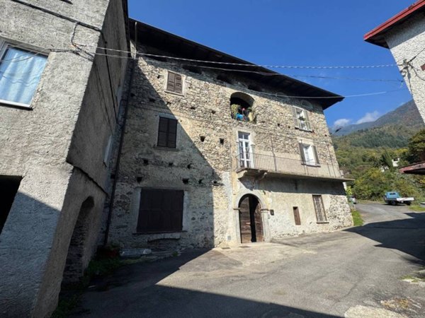 casa indipendente in vendita a Berbenno di Valtellina