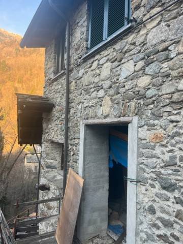 appartamento in vendita a Berbenno di Valtellina in zona Monastero