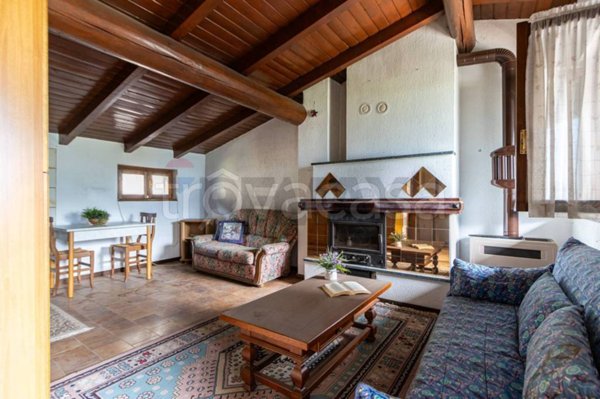 appartamento in vendita a Berbenno di Valtellina in zona Regoledo