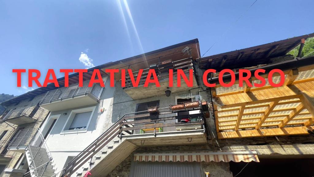 casa indipendente in vendita a Berbenno di Valtellina in zona Monastero