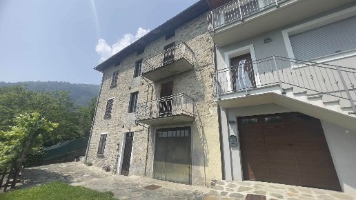 casale in vendita a Berbenno di Valtellina in zona Monastero