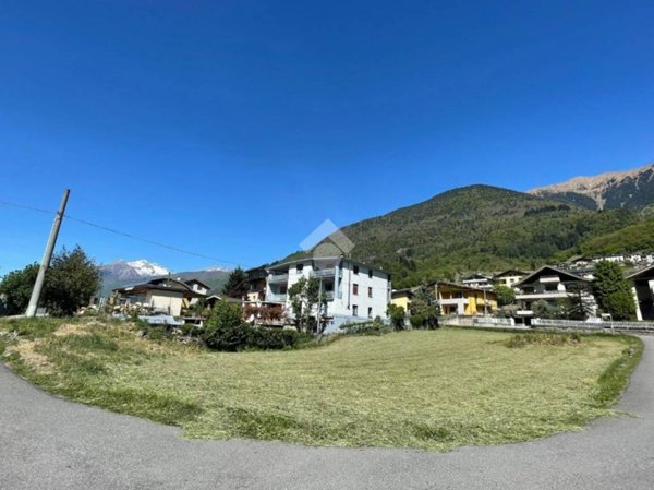 terreno edificabile in vendita a Berbenno di Valtellina