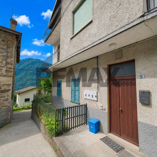 appartamento in vendita a Berbenno di Valtellina in zona Maroggia