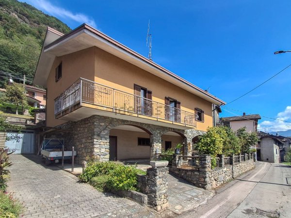 casa indipendente in vendita a Berbenno di Valtellina in zona Monastero