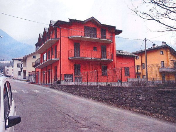 appartamento in vendita a Berbenno di Valtellina in zona San Pietro Berbenno