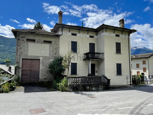 casa indipendente in vendita a Bianzone in zona Campione