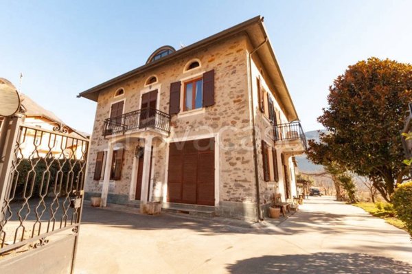 casa indipendente in vendita a Bianzone in zona Campione