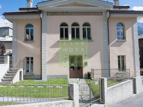casa indipendente in vendita a Bormio