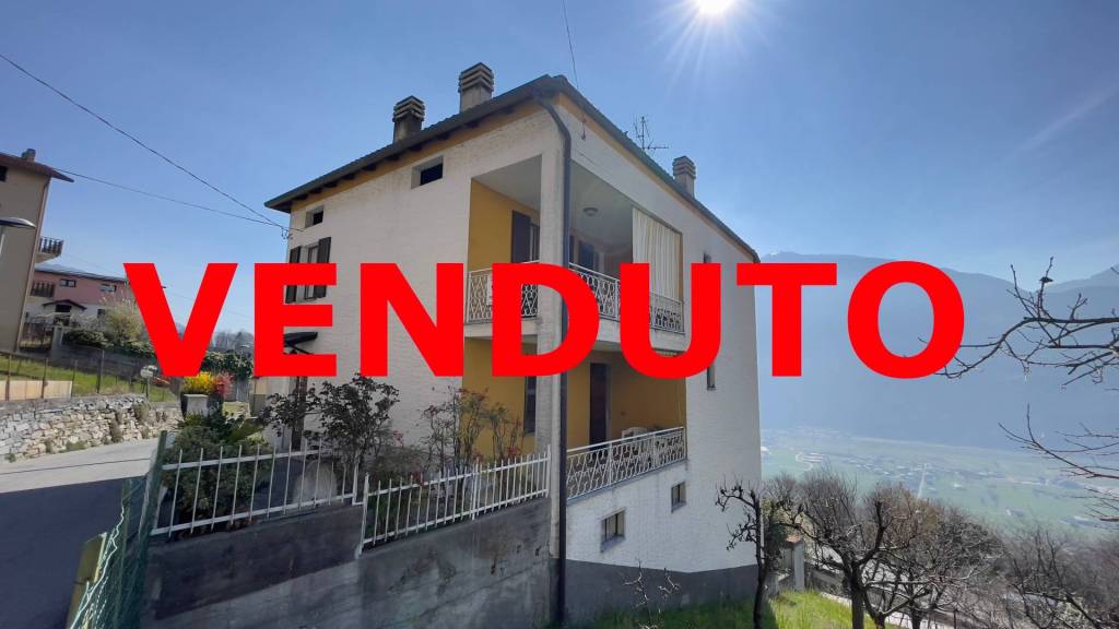 casa indipendente in vendita a Buglio in Monte