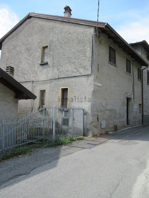 appartamento in vendita a Buglio in Monte