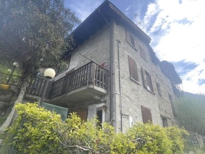 casa indipendente in vendita a Buglio in Monte
