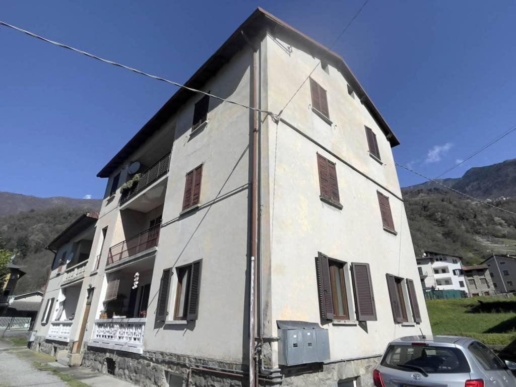 appartamento in vendita a Buglio in Monte