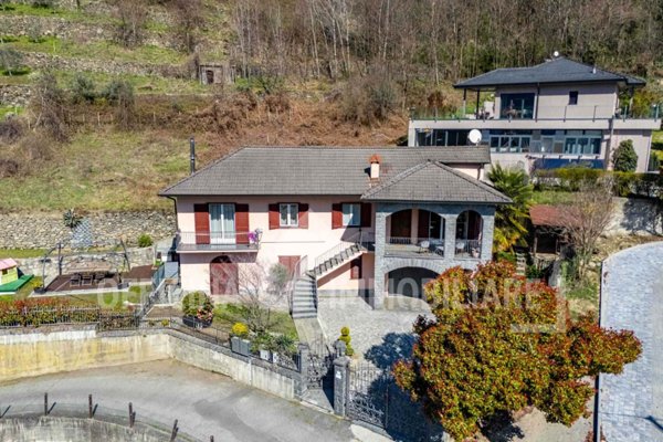 casa indipendente in vendita a Buglio in Monte