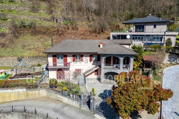 casa indipendente in vendita a Buglio in Monte