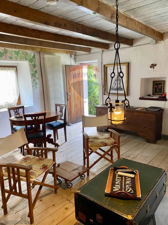 casa indipendente in vendita a Buglio in Monte