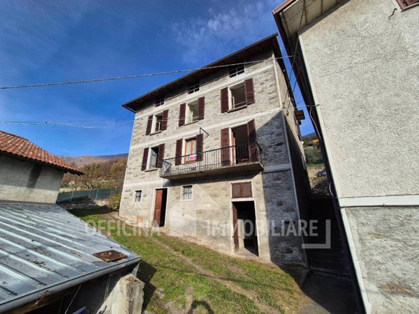 casa indipendente in vendita a Buglio in Monte