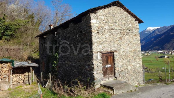 casa indipendente in vendita a Buglio in Monte