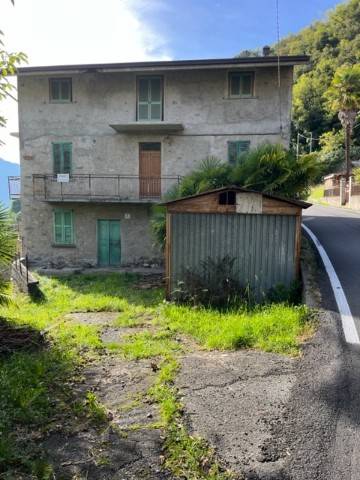 casa indipendente in vendita a Buglio in Monte