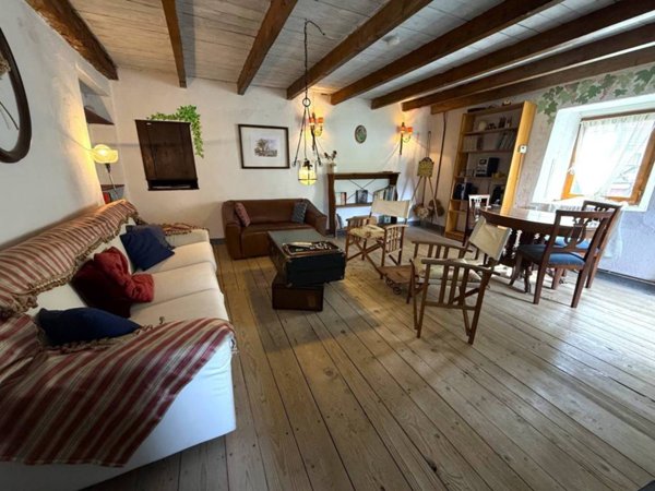 casa indipendente in vendita a Buglio in Monte