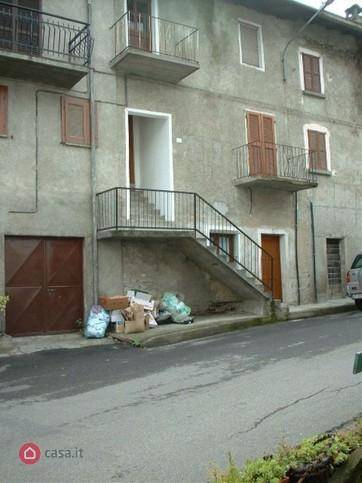 casa indipendente in vendita a Caiolo