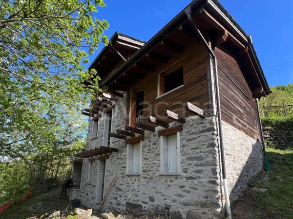 casa indipendente in vendita a Caiolo