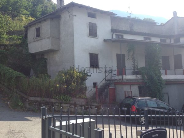 casa indipendente in vendita a Caiolo