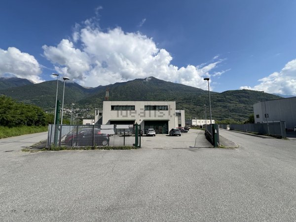 terreno edificabile in vendita a Caiolo