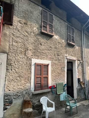 casa indipendente in vendita a Caiolo