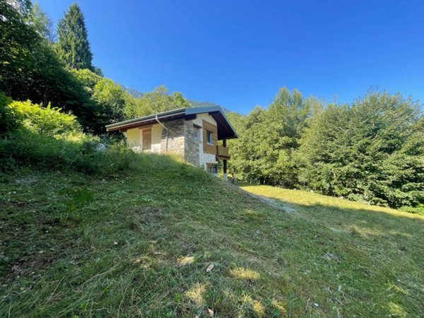 casa indipendente in vendita a Caiolo